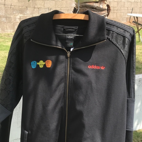 ADIDAS DIA DE LOS MUERTOS TRACK JACKET (RARE) - Picture 2 of 5